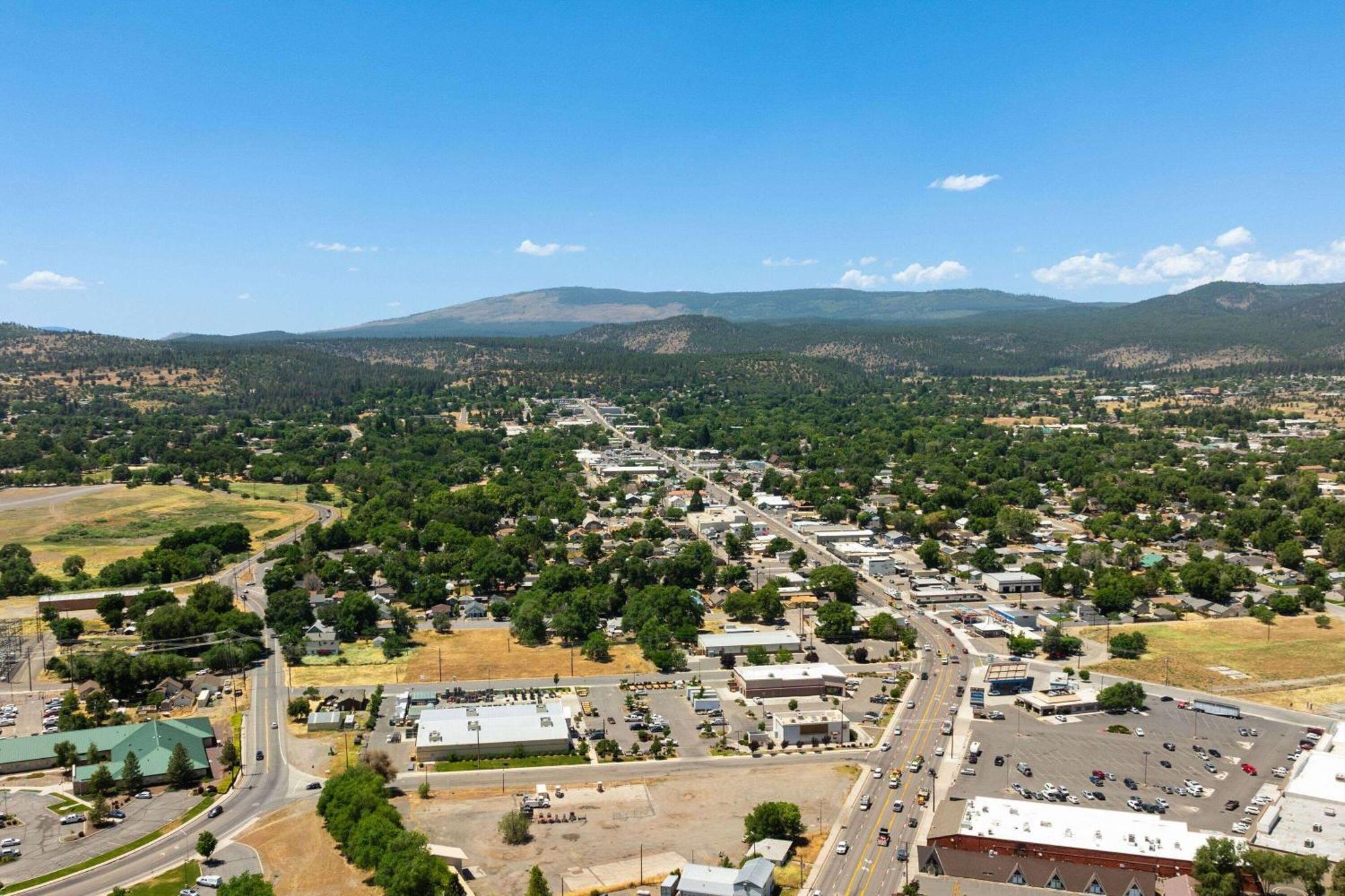 Super 8 By Wyndham Susanville Exterior photo